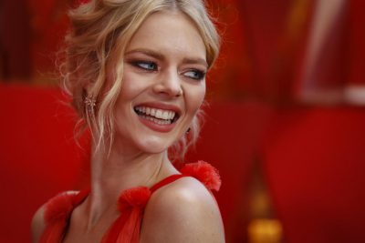 What Plastic Surgery Has Samara Weaving Gotten Nose Job Boob Job