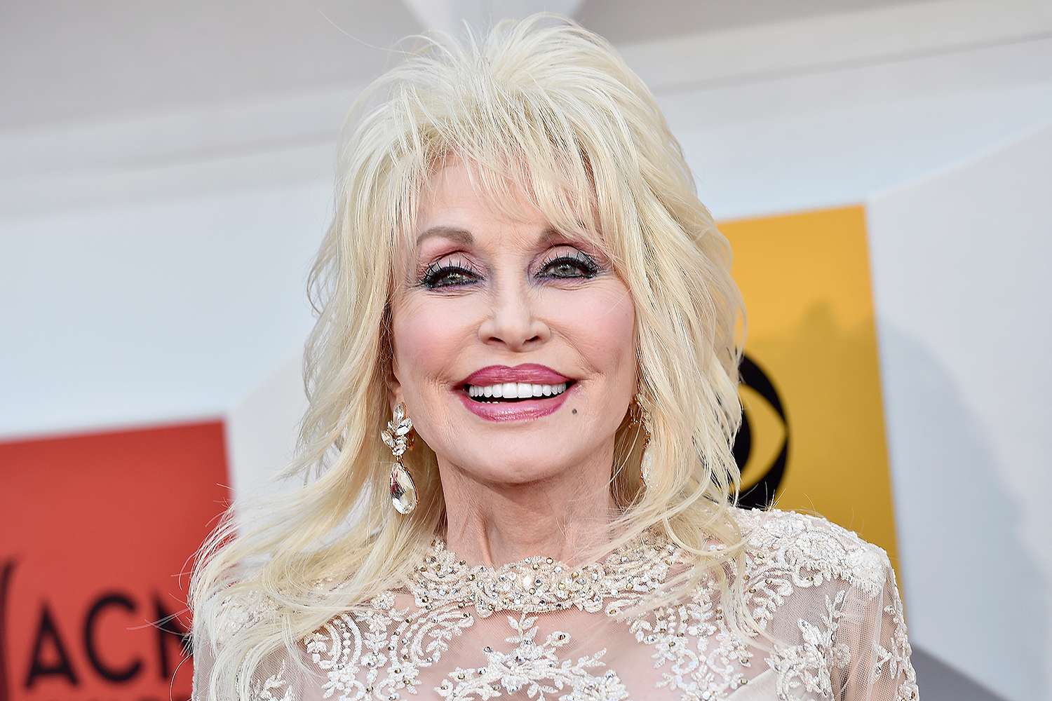 Dolly Parton’s Journey: From Botox to Breast Augmentation Secrets