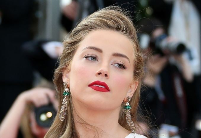 Amber Heard’s Lip Fillers and Facial Contouring: The Plastic Surgery Debate