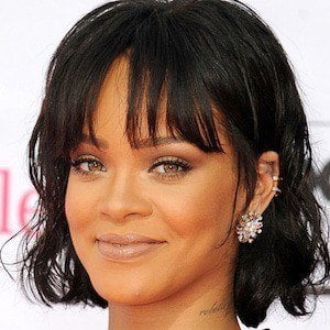 Rihanna’s Transformation: The Mystery of Rhinoplasty and Plastic Surgery