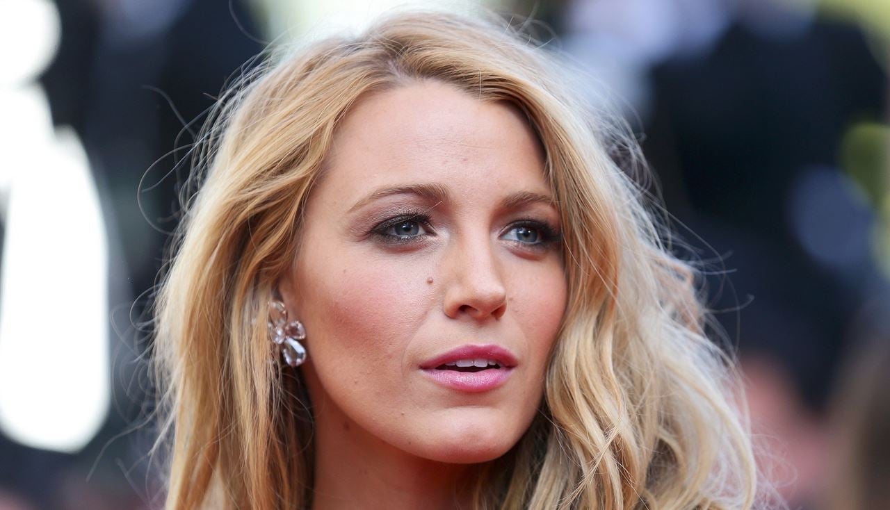 Blake Lively’s Nose Job and Breast Augmentation: The Speculation Continues